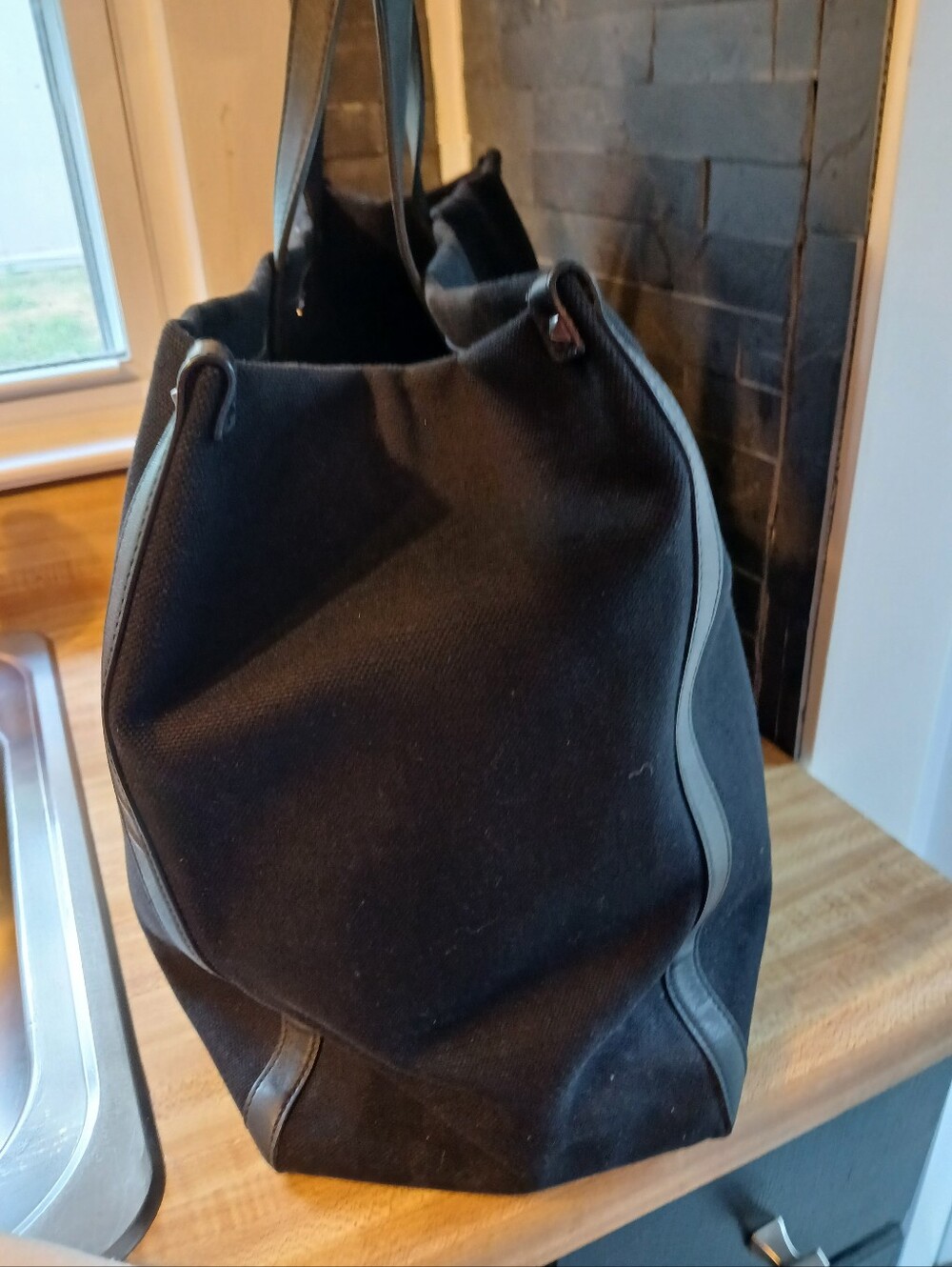Valentino Garavani Like NEW Large Tote & Dustbag - Picture 6 of 8
